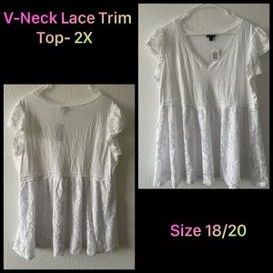 Torrid- V-Neck Lace Trim Top Size- 2X